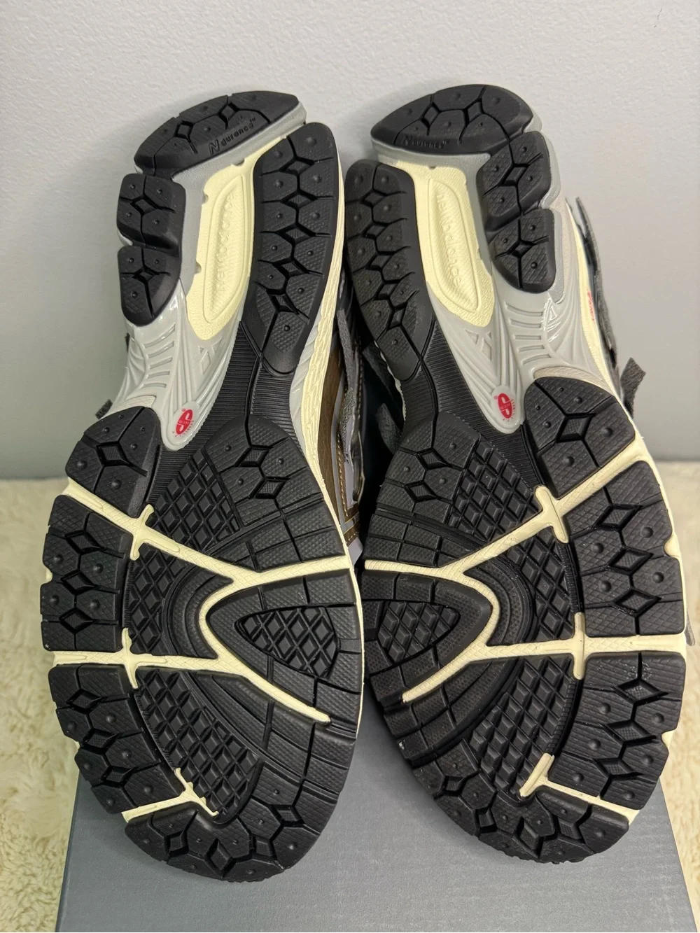 New Balance 1906U U1906AV1 Brown/Gray Low Top Mesh Lace Up Sneakers